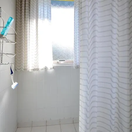 2 Bedroom In Vakantiehuis *